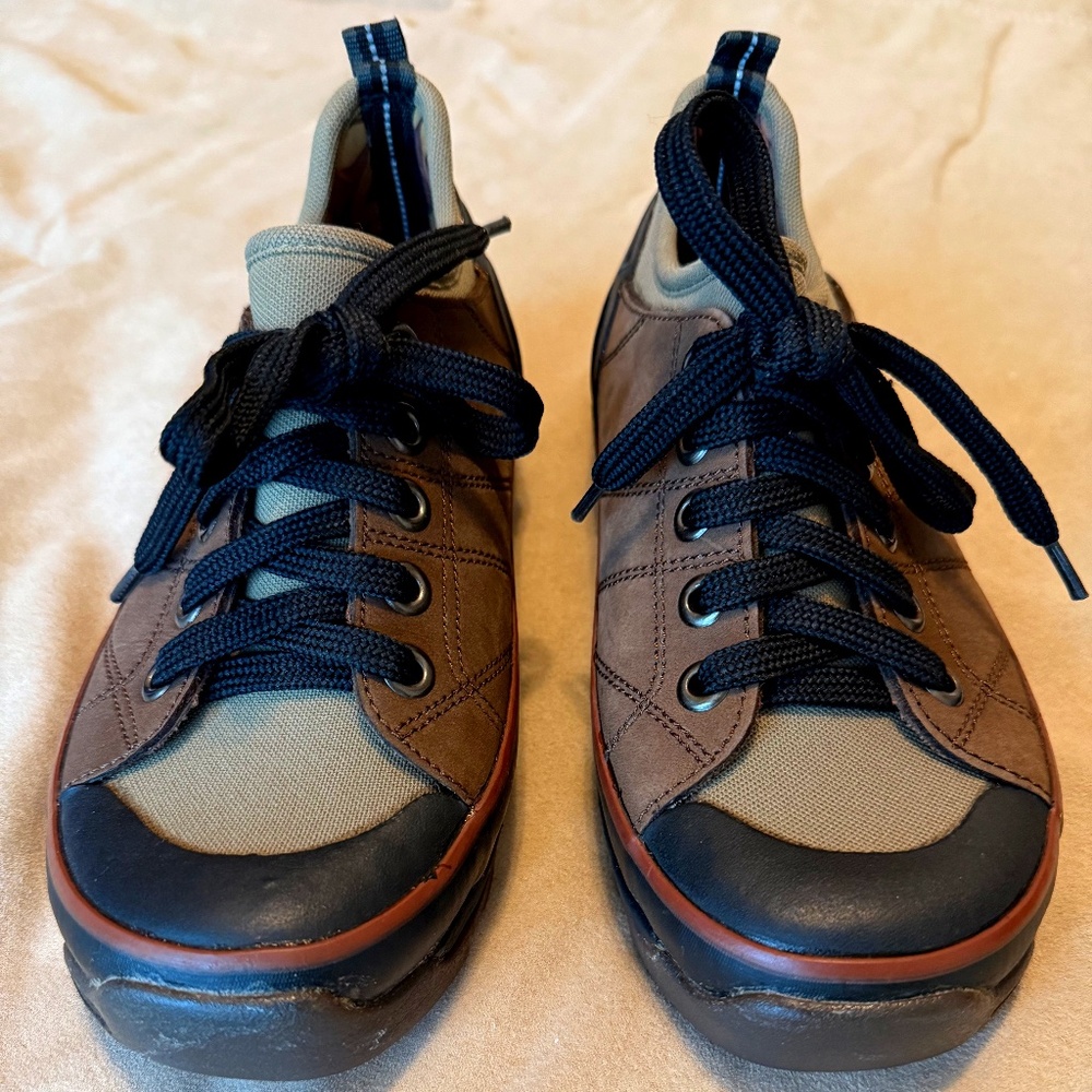 Bogs Zoomaa Waterproof Hiking Sneaker Shoes Brown Leather Green Women's Size 7